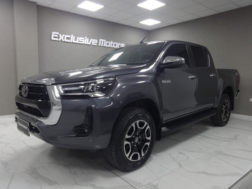 Toyota Hilux 2.8 Cd Srx 177cv 4x4 At