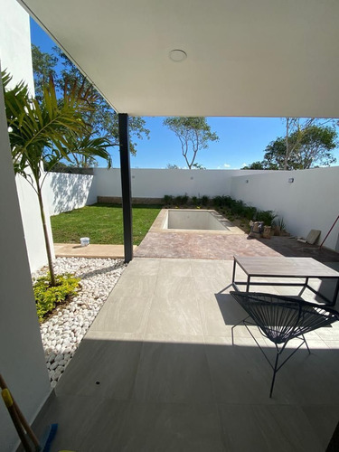Casa (3r) En Venta En Arbelia En Conkal