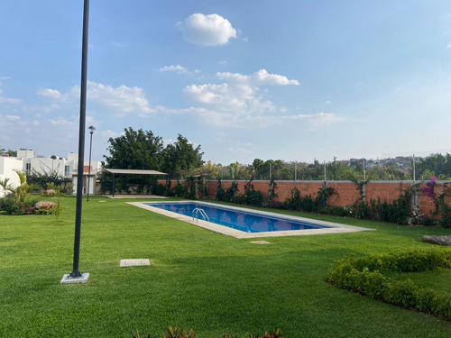 Casa Con Alberca En Jiutepec