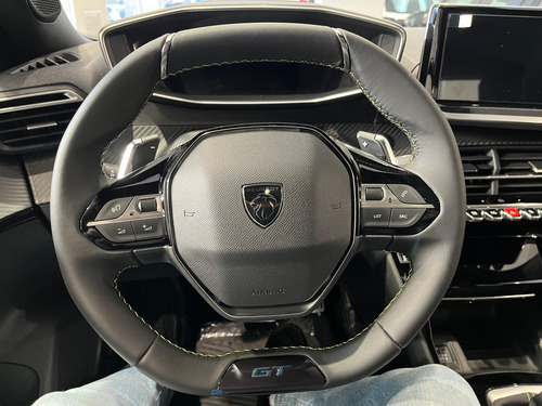 Peugeot 2008 1.0T Gt