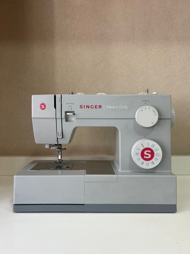 Maquina  De Coser Singer 4423 Usada- Impecable!!!!!!