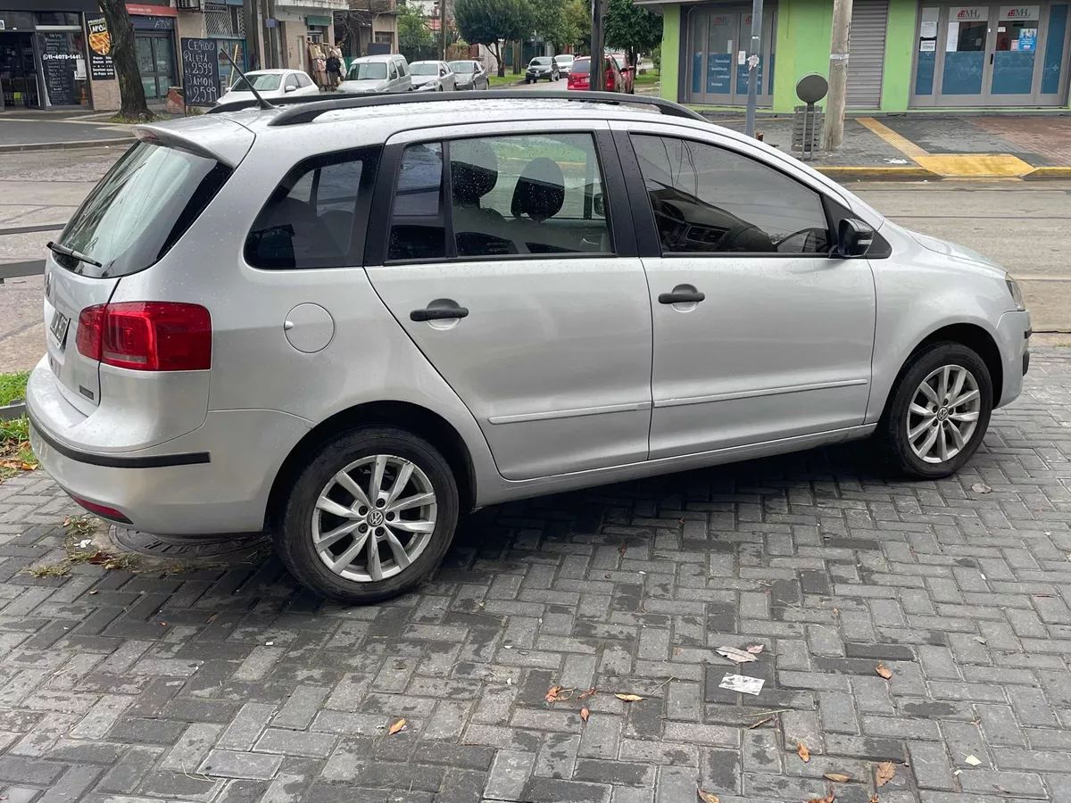 Volkswagen Suran 1.6 Trendline 11b