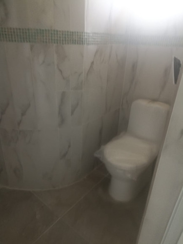 Townhouse En Res. Mocoties Cod. Indith-260