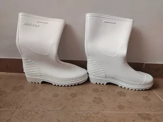 Bota Blanca De Hule Talla 36