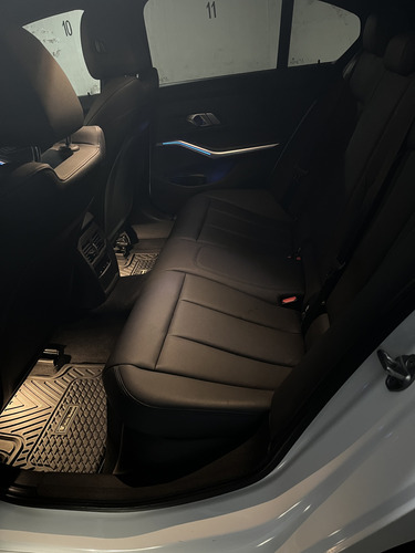 BMW Serie 3 3.0 330i Sedan Sport Line 252cv