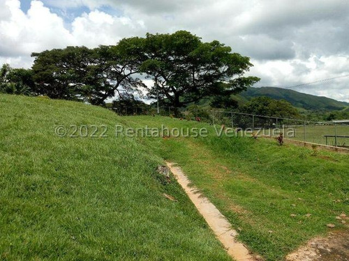 Finca Ganadera 267 Hectareas, Casa Principal De 550 Mts2 De Construcción Aproximados, 3 Depósitos De Maquinarias, Techos Nuevos, Ventanales Panoramicos Y Corredores