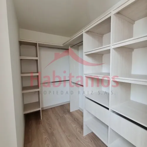 Apartaestudio En Venta En Itagüí - Suramérica Cod 68202