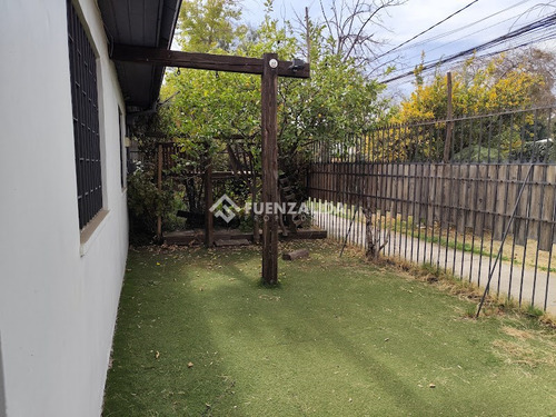 Casa En Venta De 3 Dorm. En Ñuñoa