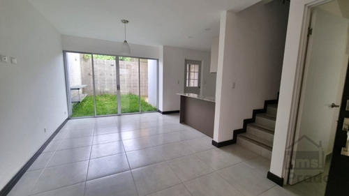 Imagen 4 de 10 de Remate Bancario Casa En Venta Ubicada En Condominio Moravia 305