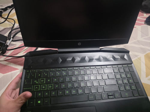 Laptop Hp Pavilion Gaming Modelo 15-dk0011la Verde (Usado)