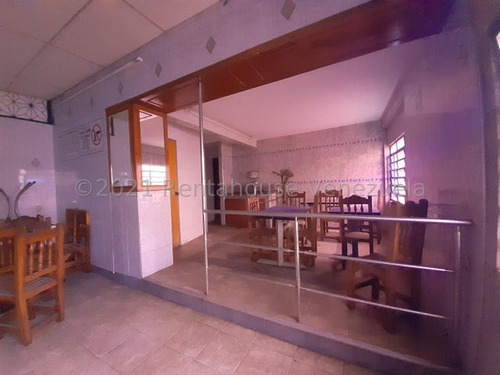Edificio En Venta En Santa Rosa Con Excelente Ubicación Y Negocio Db 24-19955