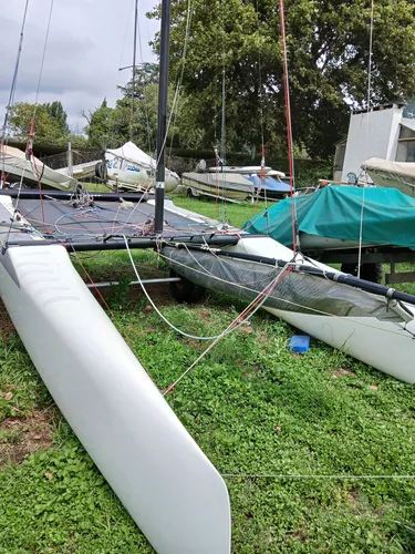 Catamaran F18