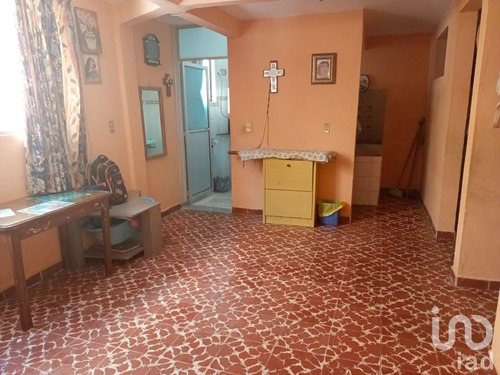 Venta Casa 10 Ambientes Hermenegildo Galeana