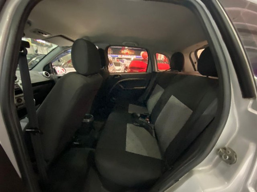 Ford Fiesta Fiesta 1.6 ROCAM HATCH 8V FLEX 4P MANUAL