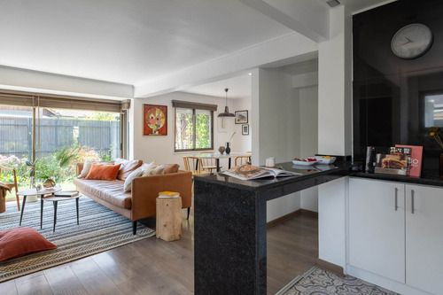 Impecable Casa Remodelada Pareada (almendros)