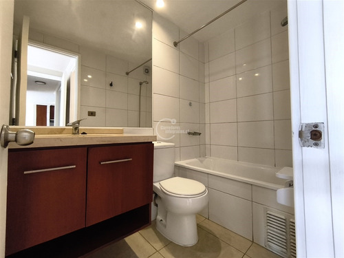 Excelente Departamento En Arriendo De 2 Dorm. En Santiago