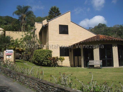 Hermosa Casa A La Venta En Monte Claro # 24-12051 G. Caracas - Baruta 