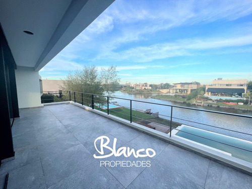 Casa En Venta Al Agua En Puertos, Barrio Ceibos, Escobar, G.b.a. Zona Norte