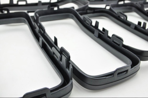 Imagem 3 de 4 de Kit Molduras Da Grade Cinza - Jeep Renegade 2015/...