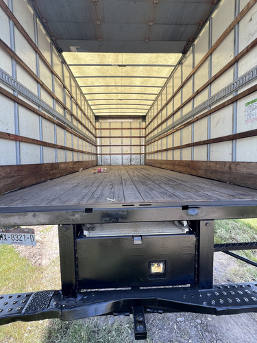 Freigtliner 2016 M2 Caja Seca Rabón Motor Cummins Isb 6.7