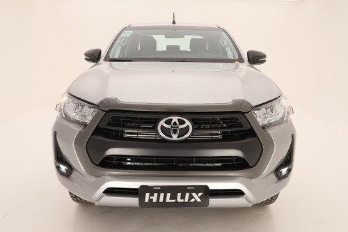 Imagen 3 de 15 de Hilux 4x2 Dc Sr 2.4 Tdi 6 Mt