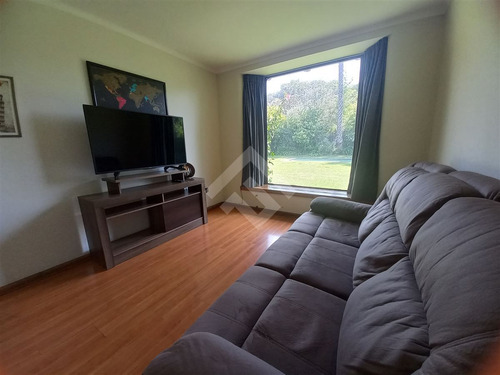 Casa En Venta De 6 Dorm. En Lo Barnechea Los Trapeneses