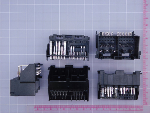 Lot Of 16 Yazaki 7288-5518-30 Yazaki Pbc Header 50p Ccs