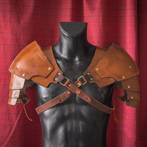 2 Capa De La Cubierta Del Hombro Del Pauldron Del Marrón