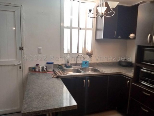 Imagen 5 de 9 de En Venta Lindo Y Comodo Townhouse Amoblado En Puerta Maraven Punto Fijo Falcon. Cod Flex 23-2602
