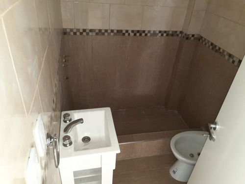 Venta Departamento 2 Ambientes En Villa Luzuriaga