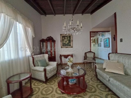 Imagen 2 de 24 de Casa En Venta En Laurb. El Castaño (privado) 22 - 3410 Jcm