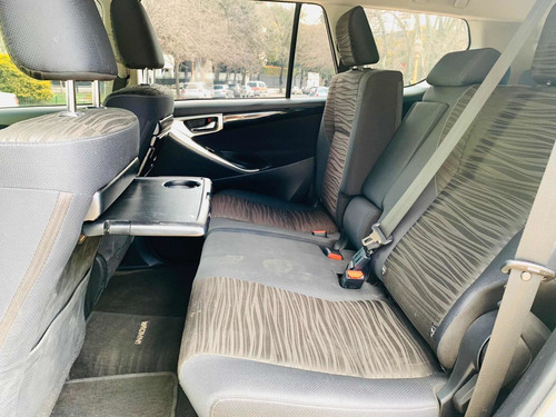 Imagen 12 de 15 de Toyota Innova 2019 2.7 Srv 6at 8a