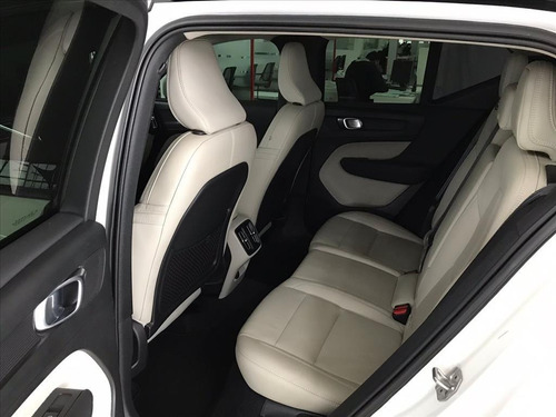 Imagem 11 de 11 de Xc40 2.0 T5 Gasolina Momentum Awd Geartronic