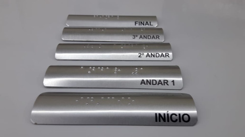 Imagem 2 de 5 de Placa Em Alumínio Para Corrimão Braille Alto Padrão
