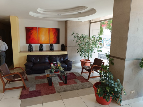 Impecable Departamento En Casco Histórico