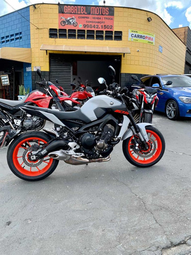 Yamaha Mt-09