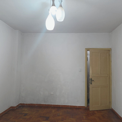Kitnet A Venda Em Sé Com 30m²