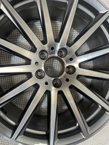 Roda Original Mercedes Gla 35 Amg 2022/24 Aro 20 (unid) (Usado)