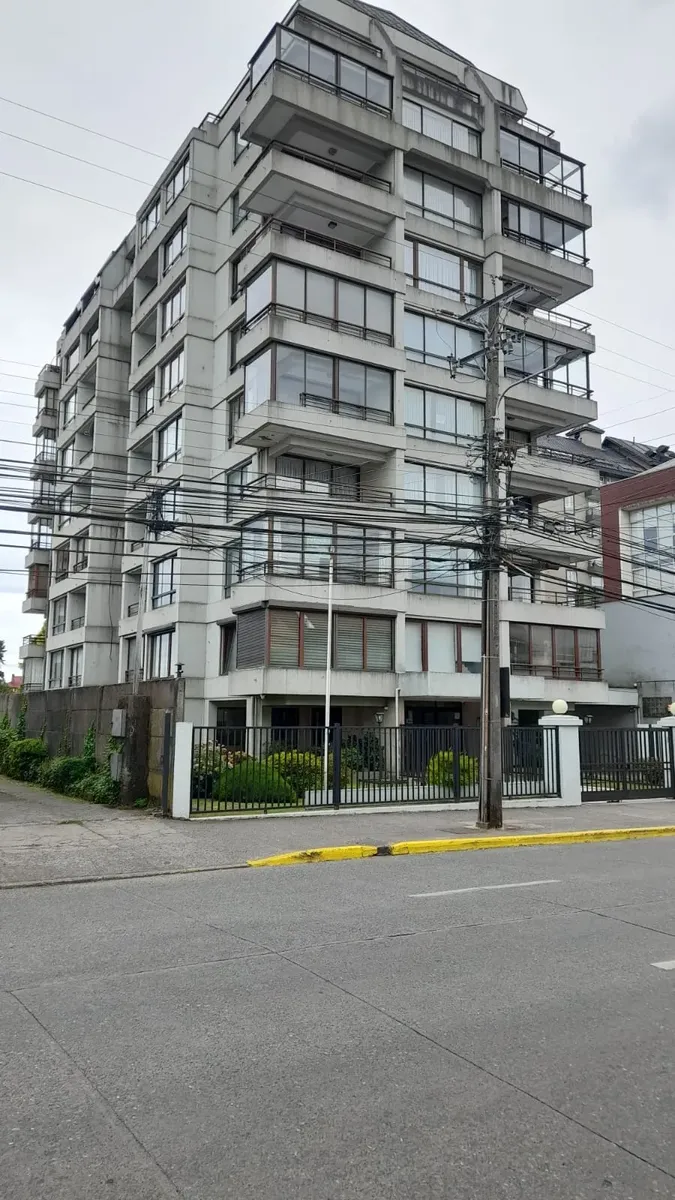 Imagen 1 de 30 de Vendo Amplio Departamento En El Centro De Valdivia