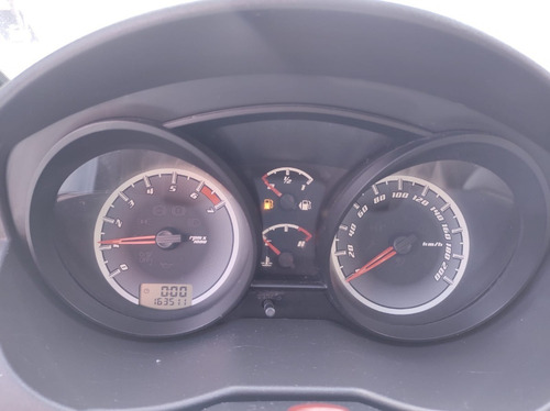 Imagem 15 de 15 de Ford Fiesta Sedan 1.6 Completo Flex 2012 - Prata