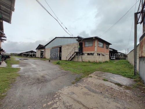 Imagen 2 de 23 de En Venta Amplio Terreno Con Granja Agricola Ubicado En La Estratégica Av Los Aviadores 23-8117 Ejc