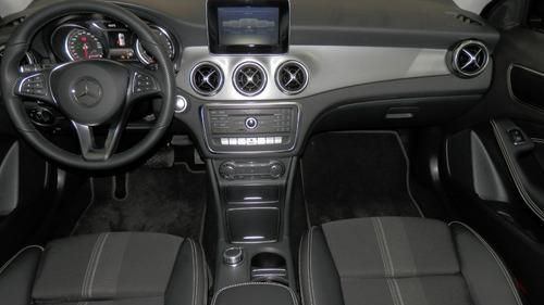 Imagem 7 de 8 de Mercedes-benz Gla200 Night***2019***c/17.000 Kms***único Don