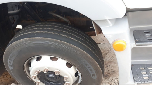 Imagem 5 de 14 de Vw 24250 Com Ar Condi