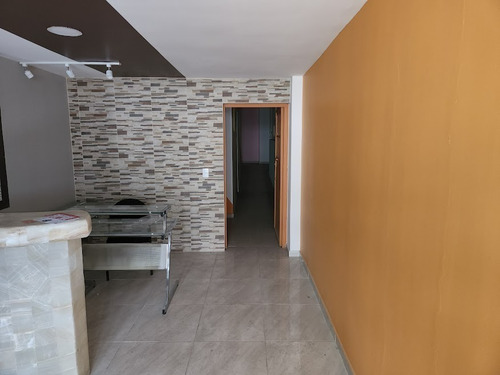 Consultorios Y Oficinas En Renta En Tlalnepantla, San Lucas Tepetlacalco, A Una Cuadra De Cd. Satélite