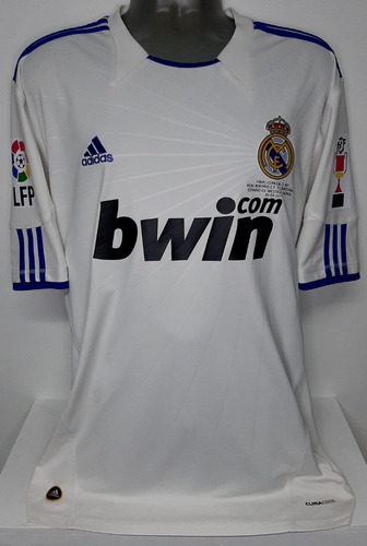 Real Madrid adidas Copa Del Rey 2011 Benzema Soccerboo Je113