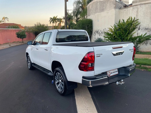 Toyota Hilux 2.7 SRV 4X2 CD 16V FLEX 4P AUTOMÁTICO