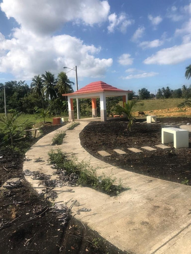 Imagen 1 de 16 de Solar De 187 M2 Barato Con 1000 Pesos Menor Por M2 829-456-8443 Tiene Su Título De Propiedad Al Día Y Deslinde Puedes Empezar A Construir Con El Pago De Rd$143,990 De Inicial