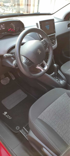 Imagem 5 de 8 de Peugeot 208 1.6 16v Active Pack Flex Aut. 5p