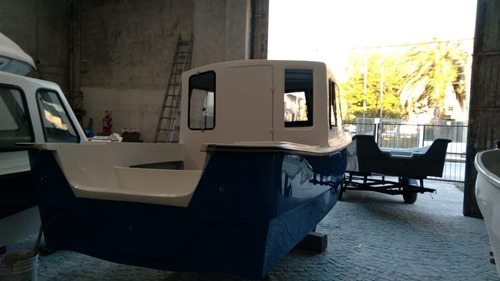 Tracker Cabinado Cuddy 530