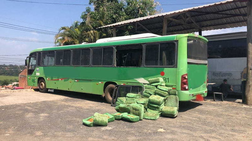 Imagem 12 de 14 de Ideale Vw 17230 2011 48l Ac R$ 130 Mil E Scania F250 R$ 140